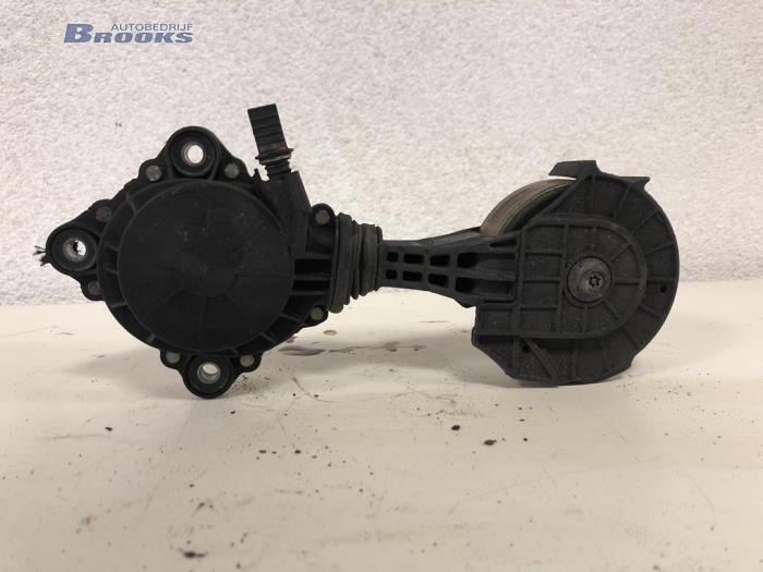 Spanner multiriem van een Peugeot 207/207+ (WA/WC/WM) 1.4 16V VTi 2007