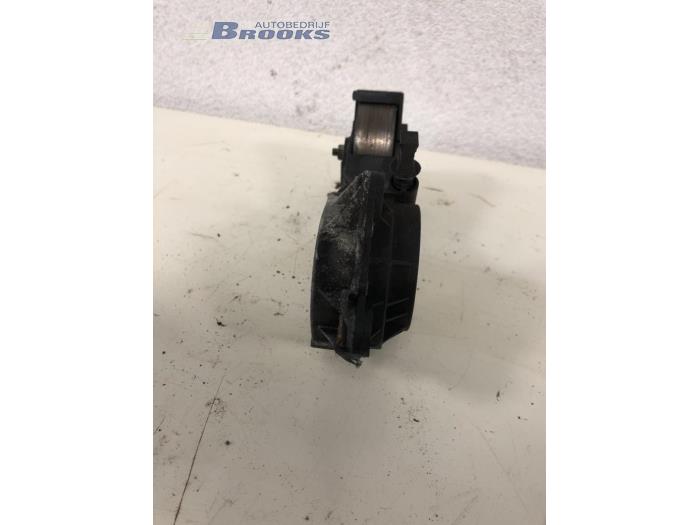 Spanner multiriem van een Peugeot 207/207+ (WA/WC/WM) 1.4 16V VTi 2007