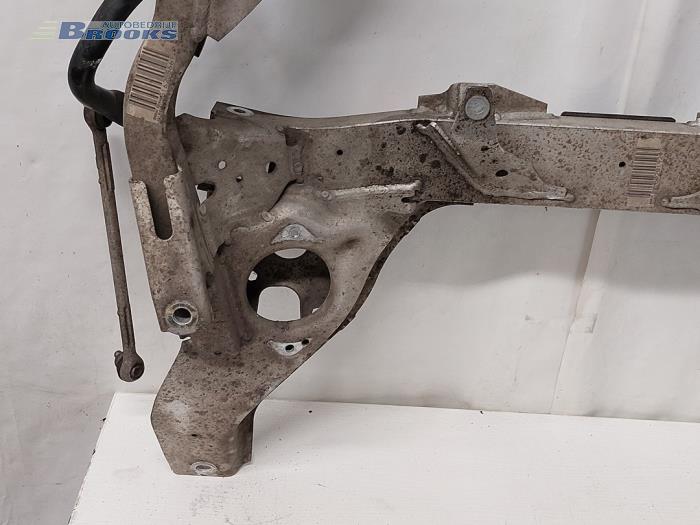 Subframe van een BMW 1 serie (E87/87N) 116i 1.6 16V 2009