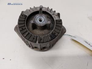 Gebruikte Motorrubber Mercedes C Estate (S204) 2.2 C-180 CDI 16V BlueEFFICIENCY Prijs € 25,00 Margeregeling aangeboden door Autobedrijf Brooks