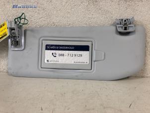 Gebruikte Zonneklep Peugeot 208 I (CA/CC/CK/CL) 1.2 Vti 12V PureTech 82 Prijs € 20,00 Margeregeling aangeboden door Autobedrijf Brooks