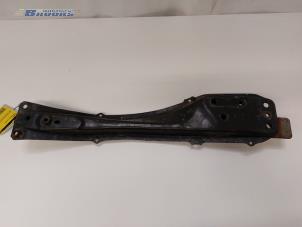 Gebruikte Voortrein Bint Toyota Corolla (E12) 1.6 16V VVT-i Prijs € 40,00 Margeregeling aangeboden door Autobedrijf Brooks