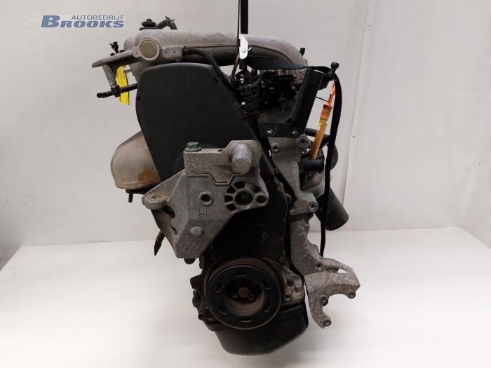 Gebruikte Motor Volkswagen Golf IV (1J1) 2.0 Prijs € 250,00 Margeregeling aangeboden door Autobedrijf Brooks