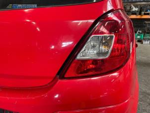 Gebruikte Achterlicht rechts Opel Corsa D 1.4 16V Twinport Prijs € 20,00 Margeregeling aangeboden door Autobedrijf Brooks