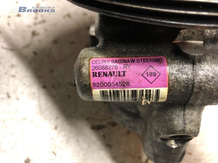 Gebruikte Pomp Servo Renault Laguna II Grandtour (KG) 1.8 16V Prijs € 15,00 Margeregeling aangeboden door Autobedrijf Brooks