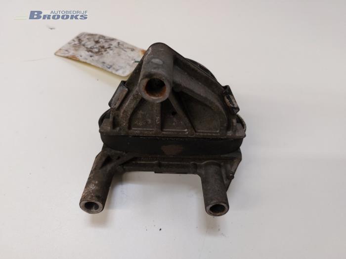 Motorsteun van een Saab 9-5 Estate (YS3E) 1.9 TiD 16V 2007