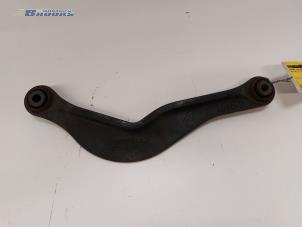 Gebruikte Draagarm links-achter Volvo V60 I (FW/GW) 2.0 D4 16V Prijs € 25,00 Margeregeling aangeboden door Autobedrijf Brooks