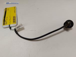 Gebruikte Sensor PDC Mazda 2 (DE) 1.3 16V MZR Prijs € 20,00 Margeregeling aangeboden door Autobedrijf Brooks