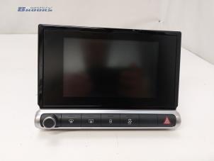 Gebruikte Display Interieur Citroen C4 Cactus (0B/0P) 1.2 PureTech 82 12V Prijs € 300,00 Margeregeling aangeboden door Autobedrijf Brooks