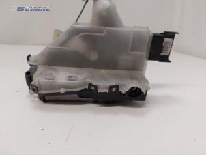 Gebruikte Deurslot Mechaniek 4Deurs rechts-voor Citroen C4 Cactus (0B/0P) 1.2 PureTech 82 12V Prijs € 35,00 Margeregeling aangeboden door Autobedrijf Brooks