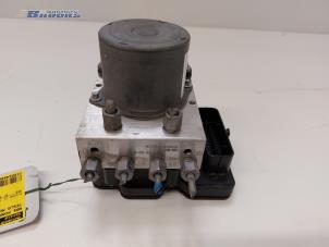 Gebruikte ABS Pomp Tesla Model 3 Long Range AWD 75 kWh Prijs € 95,00 Margeregeling aangeboden door Autobedrijf Brooks