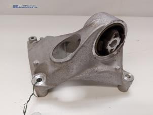 Gebruikte Motorrubber Tesla Model 3 Long Range AWD 75 kWh Prijs € 90,00 Margeregeling aangeboden door Autobedrijf Brooks