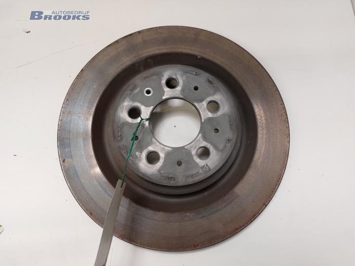 Remschijf achter van een Tesla Model 3 Long Range AWD 75 kWh 2019