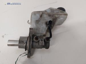Gebruikte Hoofdremcilinder Opel Corsa D 1.2 16V Prijs € 25,00 Margeregeling aangeboden door Autobedrijf Brooks