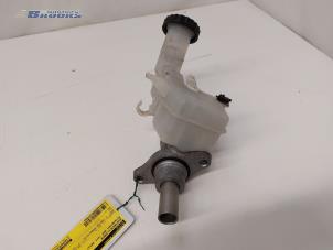 Gebruikte Hoofdremcilinder Mitsubishi ASX 1.6 MIVEC 16V Prijs € 40,00 Margeregeling aangeboden door Autobedrijf Brooks