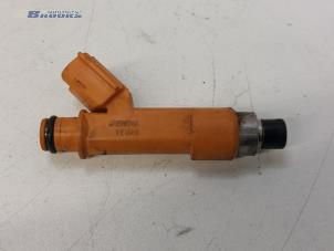 Gebruikte Injector (benzine injectie) Suzuki Alto (GF) 1.0 12V Prijs € 10,00 Margeregeling aangeboden door Autobedrijf Brooks