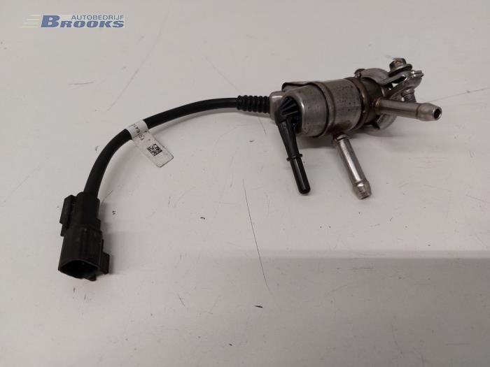 Gebruikte Injector adblue Ford Ranger 2.0 EcoBlue 16V 4x4 Prijs € 125,00 Margeregeling aangeboden door Autobedrijf Brooks