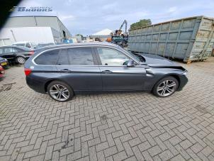 Gebruikte Roofrail rechts BMW 3 serie Touring (F31) 316i 1.6 16V Prijs € 125,00 Margeregeling aangeboden door Autobedrijf Brooks
