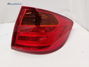 Gebruikte Achterlicht rechts BMW 3 serie Touring (F31) 316i 1.6 16V Prijs € 80,00 Margeregeling aangeboden door Autobedrijf Brooks