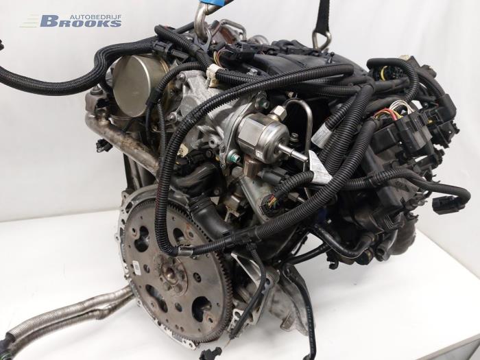 Motor van een BMW 3 serie Touring (F31) 316i 1.6 16V 2014