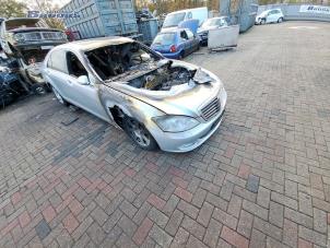 Gebruikte Dorpel rechts Mercedes S (W221) 3.5 S-350 24V Prijs op aanvraag aangeboden door Autobedrijf Brooks