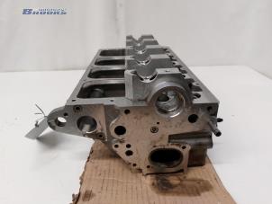 Cilinderkop van een Volkswagen Caddy III (2KA,2KH,2CA,2CH) 1.9 TDI 2008