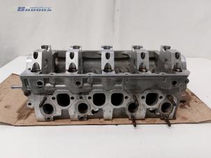 Cilinderkop van een Volkswagen Caddy III (2KA,2KH,2CA,2CH) 1.9 TDI 2008
