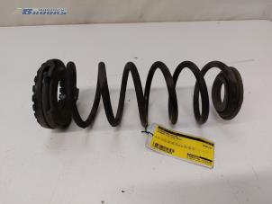 Gebruikte Schroefveer achter Hyundai i10 (B5) 1.0 12V Prijs € 25,00 Margeregeling aangeboden door Autobedrijf Brooks