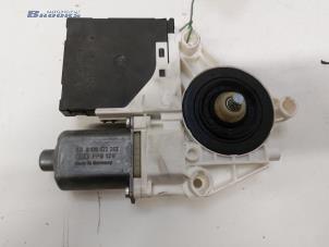 Gebruikte Portierruitmotor Audi A3 Sportback (8PA) 2.0 FSI 16V Prijs € 20,00 Margeregeling aangeboden door Autobedrijf Brooks