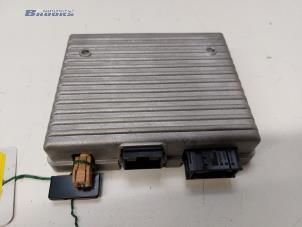 Gebruikte Telefoon Module Opel Insignia Sports Tourer 2.0 CDTI 16V 160 Ecotec Prijs € 25,00 Margeregeling aangeboden door Autobedrijf Brooks