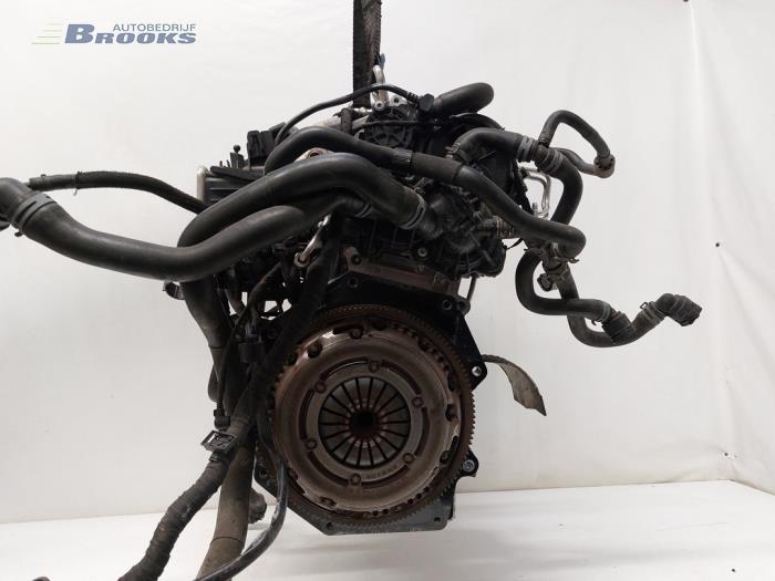 Motor van een Volkswagen Golf VII (AUA) 1.2 TSI BlueMotion 16V 2013