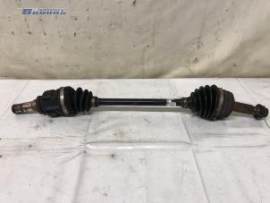 Gebruikte Steekas links-voor Peugeot 108 1.0 12V Prijs € 15,00 Margeregeling aangeboden door Autobedrijf Brooks