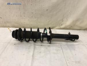 Gebruikte Mac Phersonpoot rechts-voor Peugeot 108 1.0 12V Prijs € 15,00 Margeregeling aangeboden door Autobedrijf Brooks