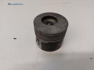 Gebruikte Zuiger Audi A3 (8P1) 1.9 TDI Prijs € 30,00 Margeregeling aangeboden door Autobedrijf Brooks