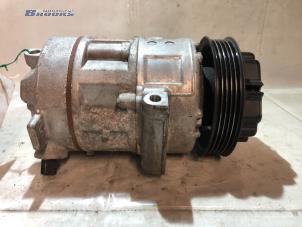 Gebruikte Aircopomp Opel Corsa E 1.0 SIDI Turbo 12V Prijs € 125,00 Margeregeling aangeboden door Autobedrijf Brooks