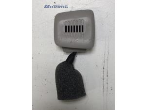 Gebruikte Microfoon BMW i3 (I01) i3s 120Ah Prijs € 10,00 Margeregeling aangeboden door Autobedrijf Brooks