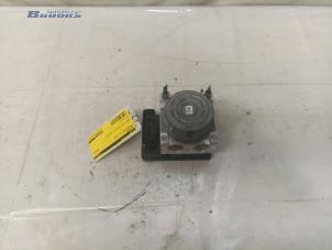 Gebruikte ABS Pomp Peugeot 208 I (CA/CC/CK/CL) 1.2 Vti 12V PureTech 82 Prijs € 125,00 Margeregeling aangeboden door Autobedrijf Brooks