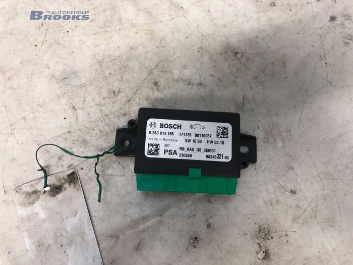 Gebruikte PDC Module Peugeot 208 I (CA/CC/CK/CL) 1.2 Vti 12V PureTech 82 Prijs € 15,00 Margeregeling aangeboden door Autobedrijf Brooks