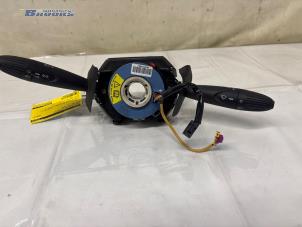 Gebruikte Combischakelaar Stuurkolom Fiat 500 (312) 0.9 TwinAir 80 Prijs € 100,00 Margeregeling aangeboden door Autobedrijf Brooks