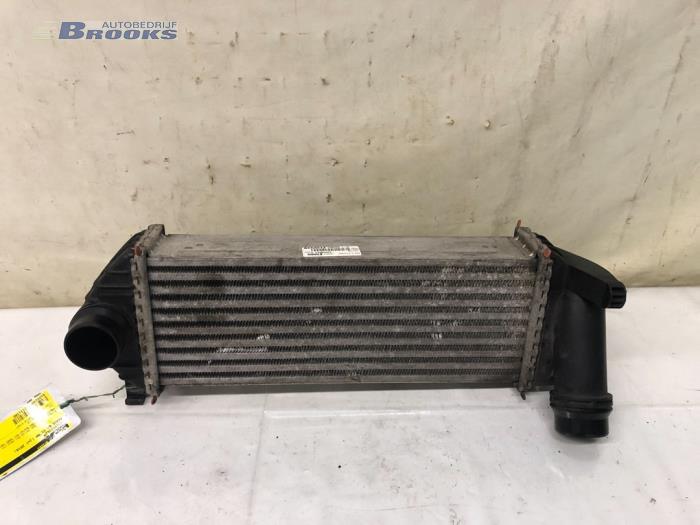 Gebruikte Intercooler Mercedes Citan (415.6) 1.5 109 CDI Prijs € 75,00 Margeregeling aangeboden door Autobedrijf Brooks