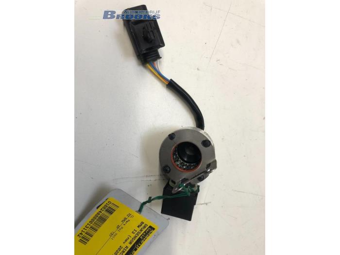 Gebruikte Druksensor airco BMW i3 (I01) i3s 120Ah Prijs € 50,00 Margeregeling aangeboden door Autobedrijf Brooks