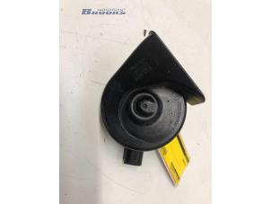 Gebruikte Claxon BMW i3 (I01) i3s 120Ah Prijs € 20,00 Margeregeling aangeboden door Autobedrijf Brooks