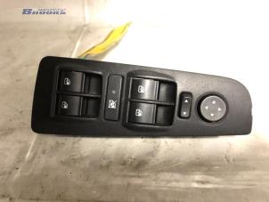 Gebruikte Ruit schakelaar elektrisch Fiat Bravo (198A) 1.4 MultiAir 16V Prijs € 20,00 Margeregeling aangeboden door Autobedrijf Brooks