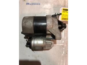 Gebruikte Startmotor Renault Twingo II (CN) 1.2 16V Prijs € 30,00 Margeregeling aangeboden door Autobedrijf Brooks