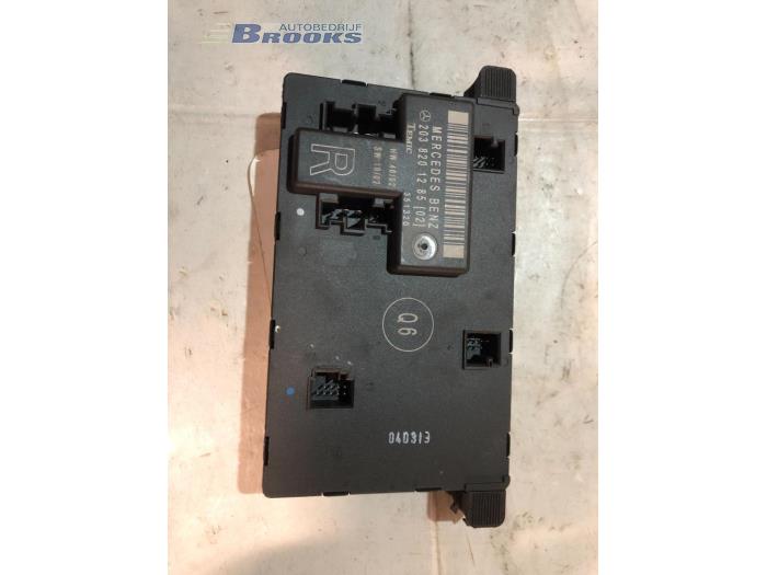 Gebruikte Bodycontrol Module Mercedes C Combi (S203) 1.8 C-180K 16V Prijs € 20,00 Margeregeling aangeboden door Autobedrijf Brooks