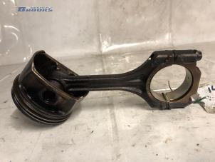 Gebruikte Zuiger Audi A3 Sportback (8PA) 1.6 FSI 16V Prijs € 100,00 Margeregeling aangeboden door Autobedrijf Brooks