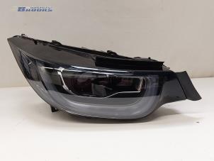 Gebruikte Koplamp rechts BMW i3 (I01) i3s 120Ah Prijs € 600,00 Margeregeling aangeboden door Autobedrijf Brooks