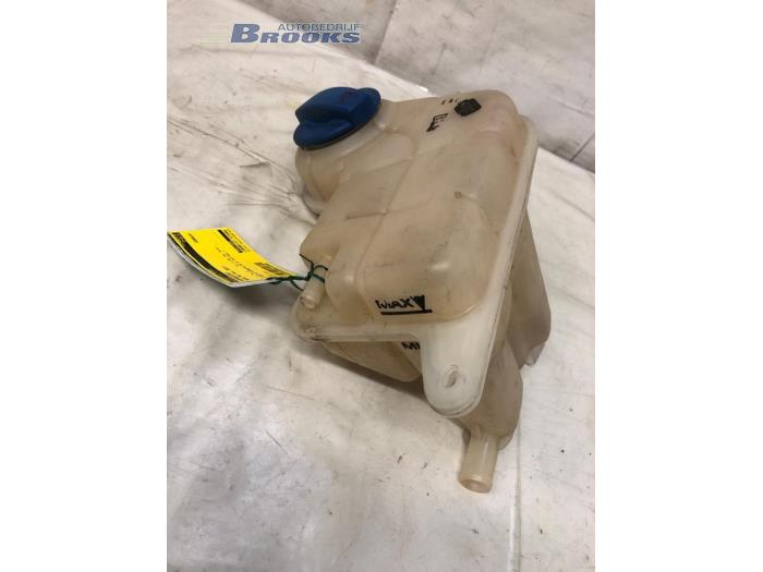 Expansievat van een Audi A6 Avant (C6) 2.7 TDI V6 24V 2011