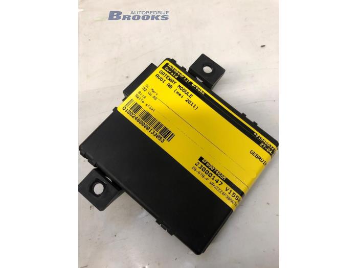 Gateway module van een Audi A6 Avant (C6) 2.7 TDI V6 24V 2011