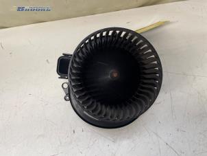 Gebruikte Chaufage Ventilatiemotor BMW 1 serie (F20) 114i 1.6 16V Prijs € 25,00 Margeregeling aangeboden door Autobedrijf Brooks